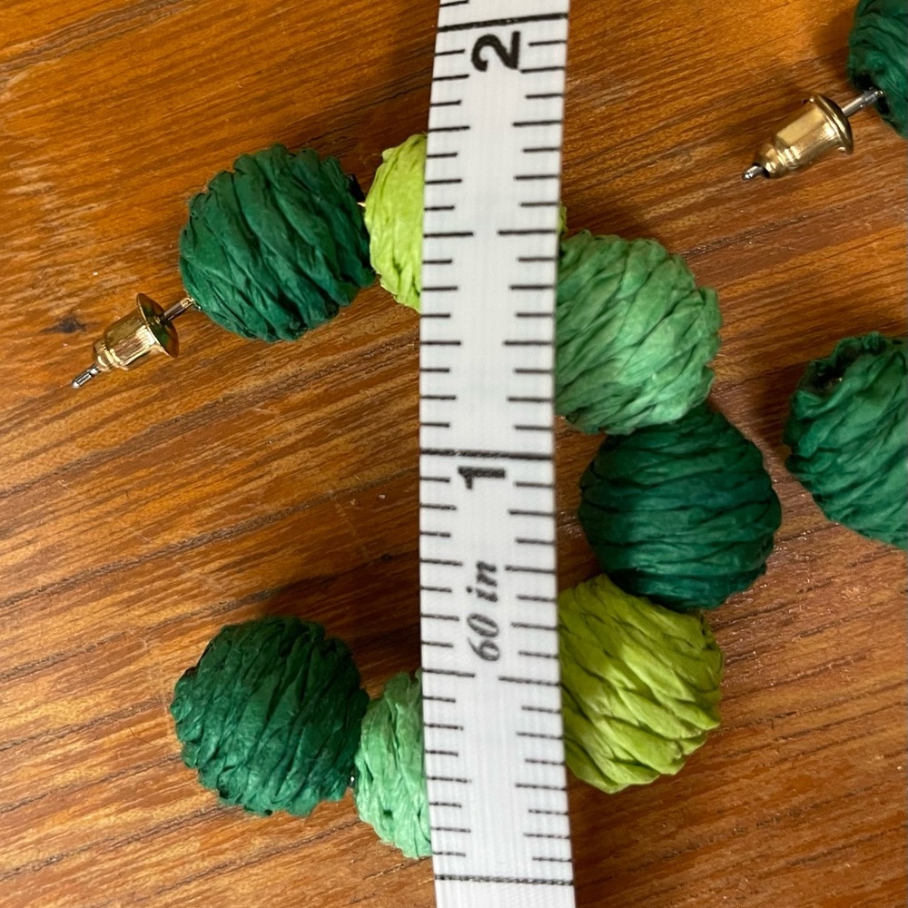 🆕 Boho Colorblock Raffia Wrapped Ball Hoop Earrings💚 - Picture 7 of 10